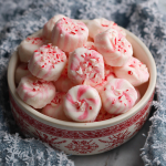 Soft Christmas Peppermints (Old-Fashioned Butter Mints)